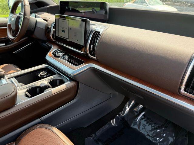 new 2025 Ford Expedition Max car