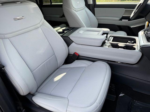 new 2025 Ford Expedition Max car