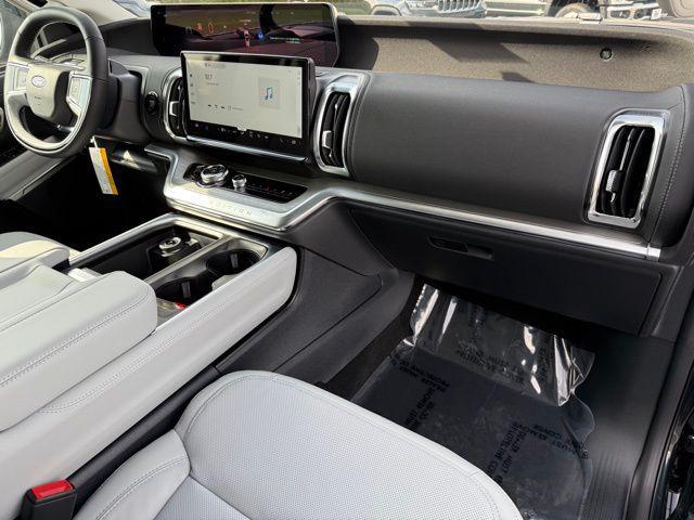 new 2025 Ford Expedition Max car