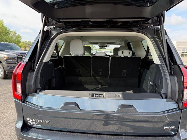 new 2025 Ford Expedition Max car