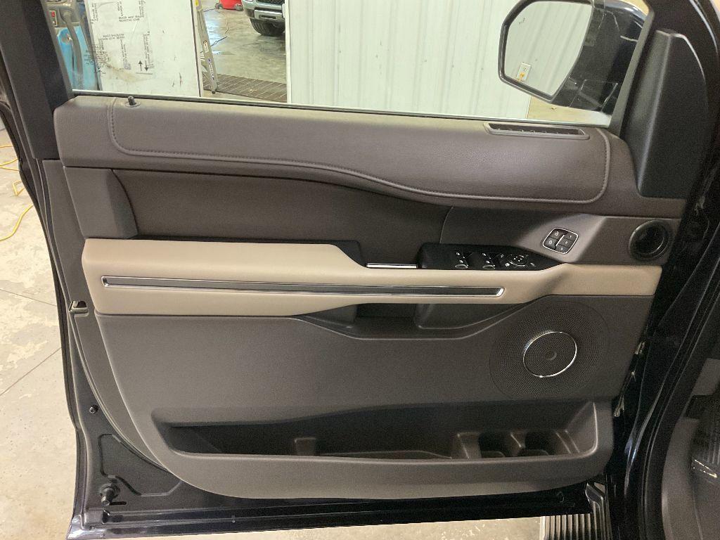 used 2021 Ford Expedition car, priced at $38,000