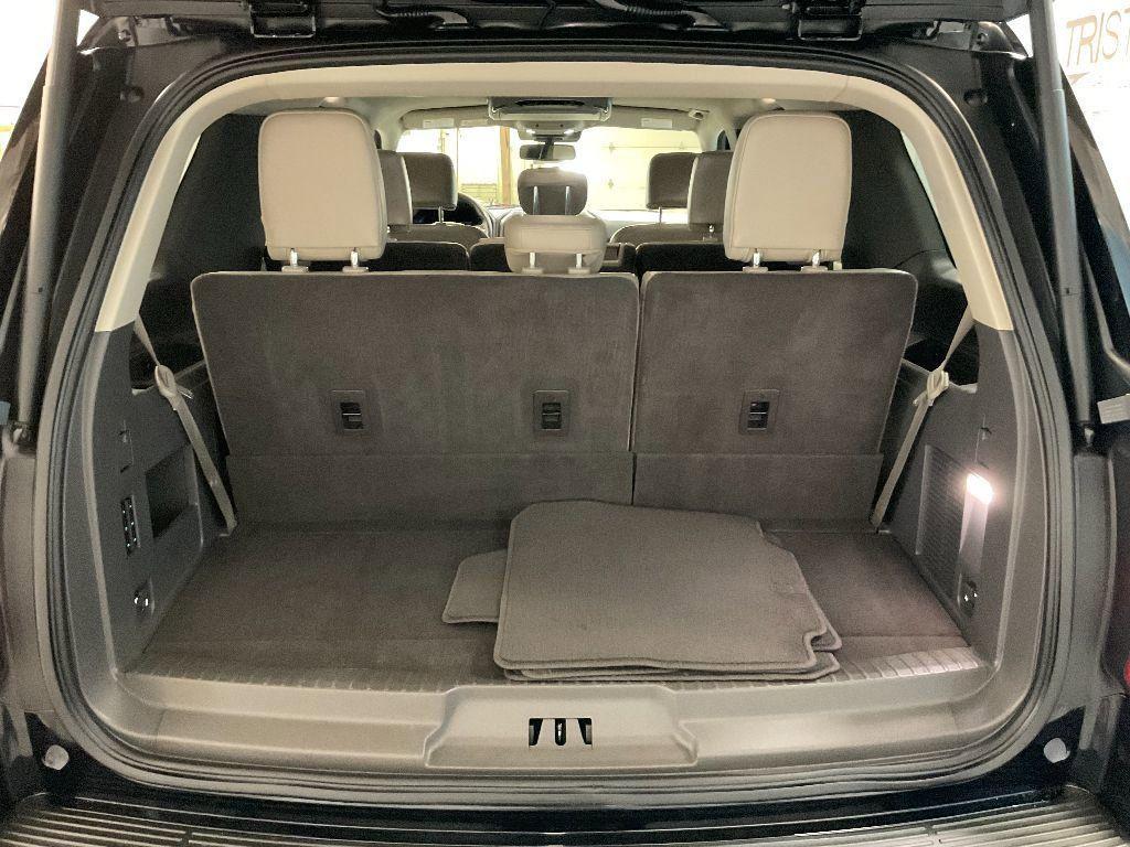 used 2021 Ford Expedition car, priced at $38,000