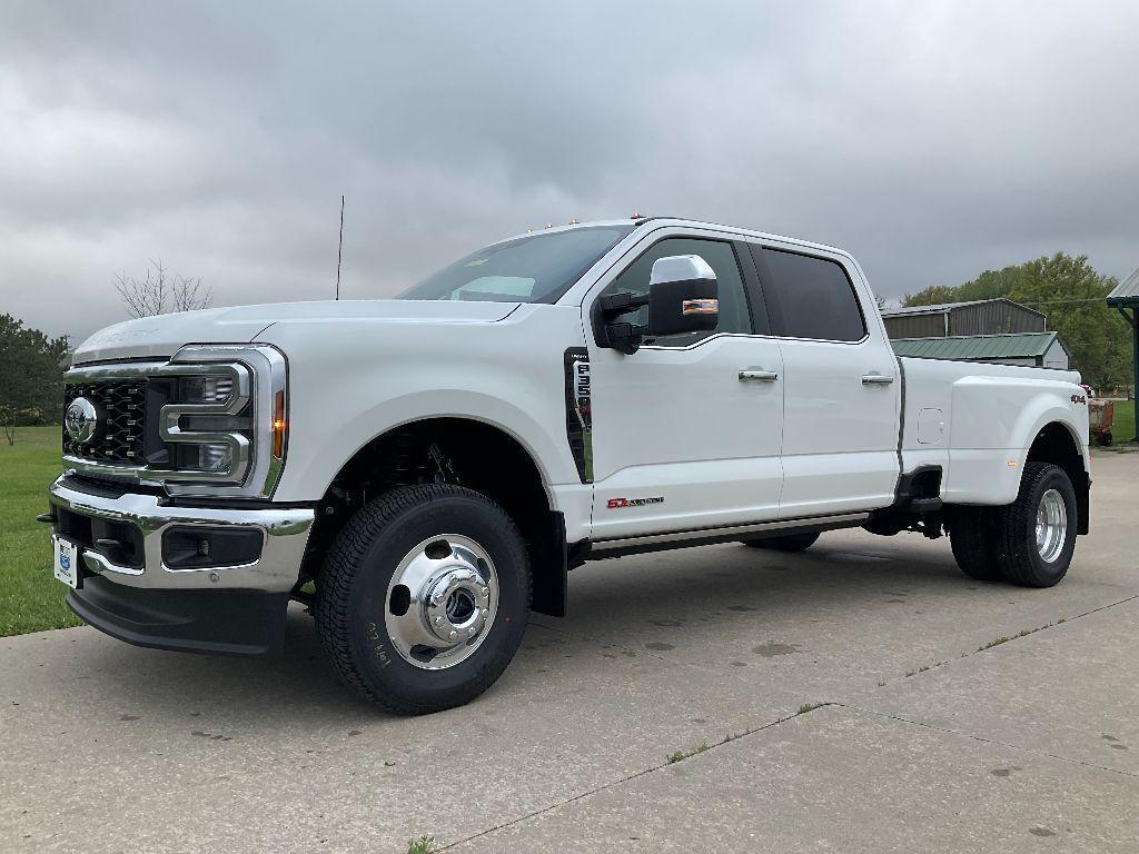 new 2025 Ford F-350 car, priced at $92,695