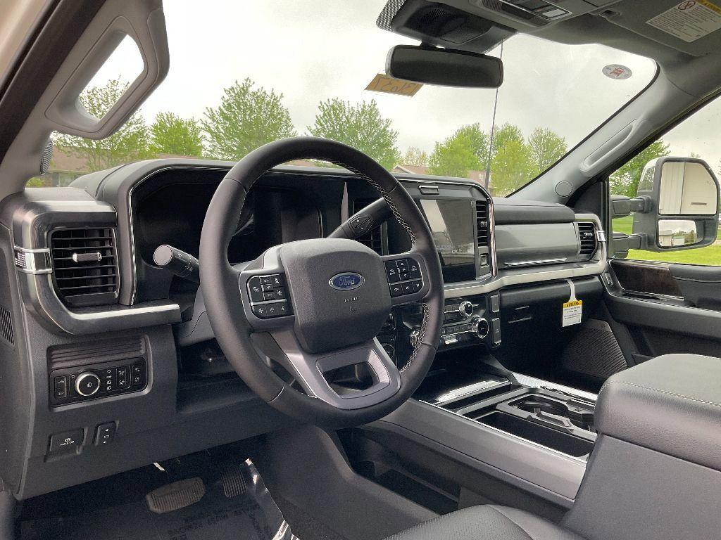 new 2025 Ford F-350 car, priced at $93,060