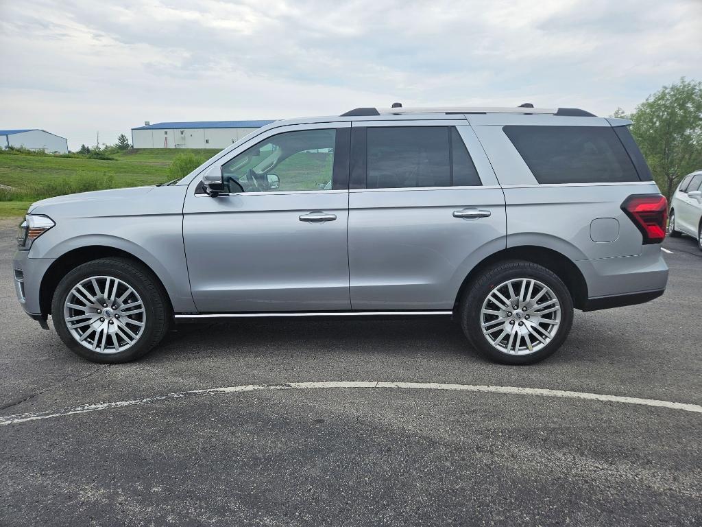used 2023 Ford Expedition car, priced at $58,900