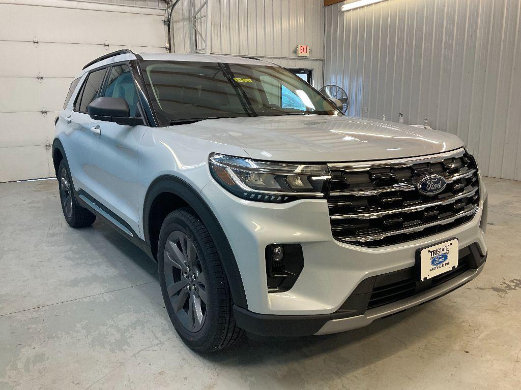 new 2025 Ford Explorer car, priced at $48,400