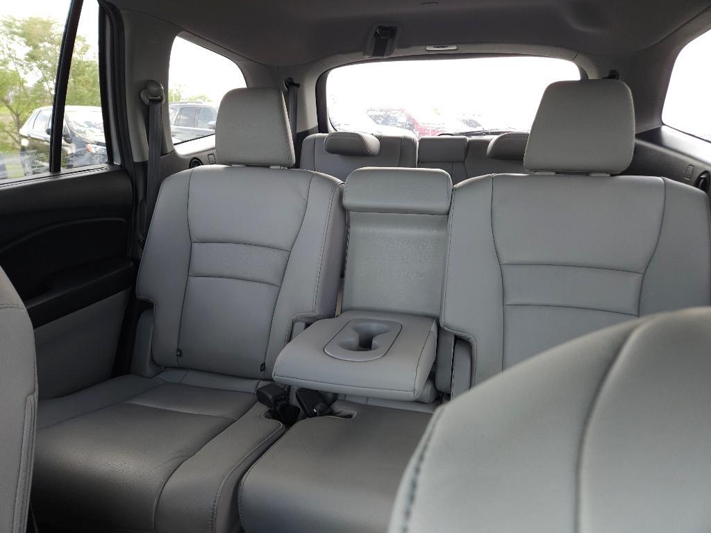 used 2021 Honda Pilot car, priced at $35,300