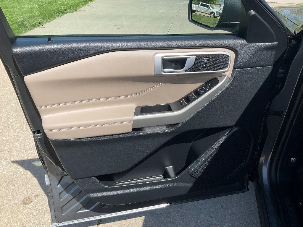 used 2023 Ford Explorer car, priced at $39,000