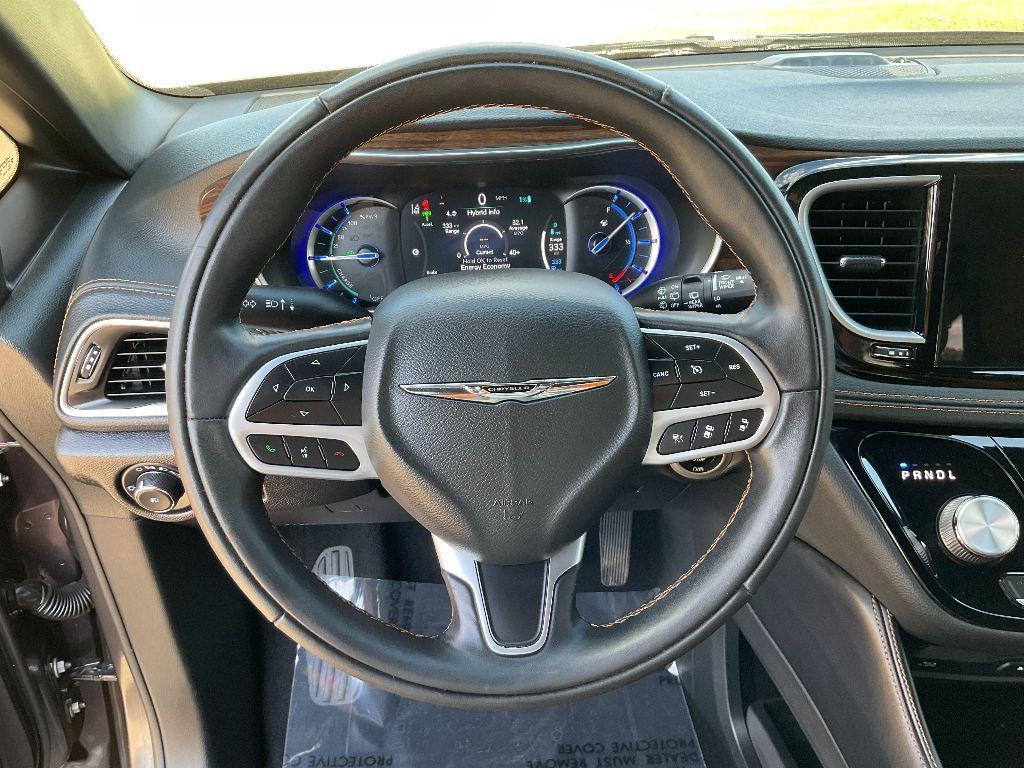 used 2022 Chrysler Pacifica Hybrid car, priced at $36,000