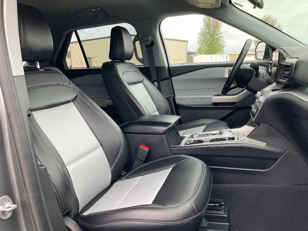 used 2023 Ford Explorer car, priced at $36,900