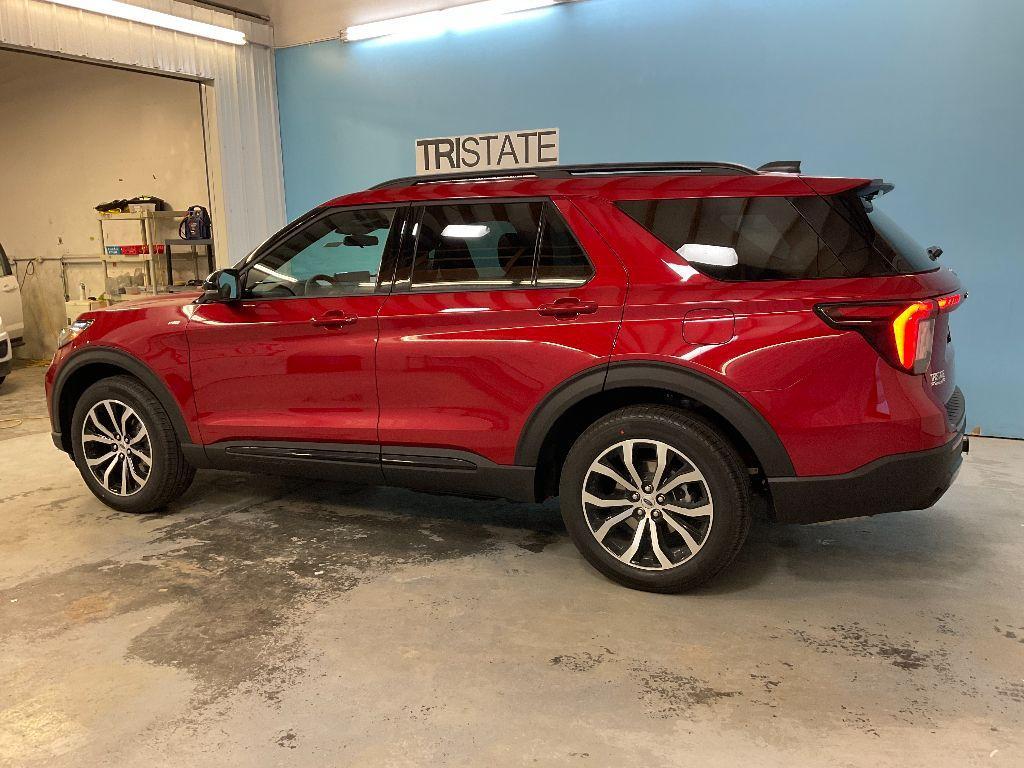 new 2025 Ford Explorer car, priced at $48,900