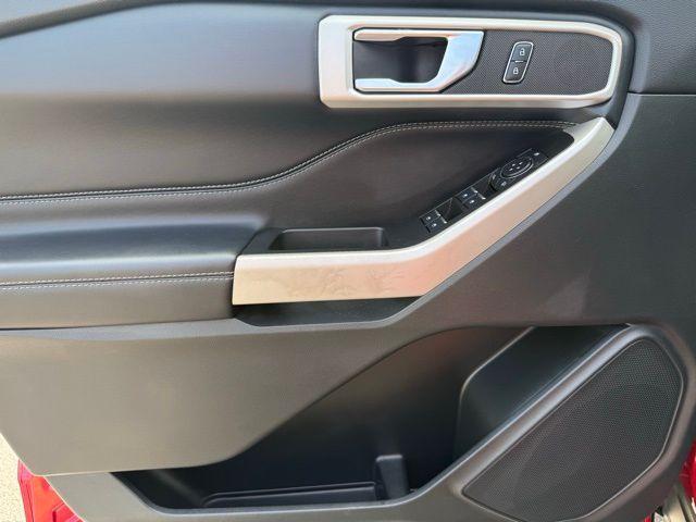 used 2022 Ford Explorer car, priced at $31,302