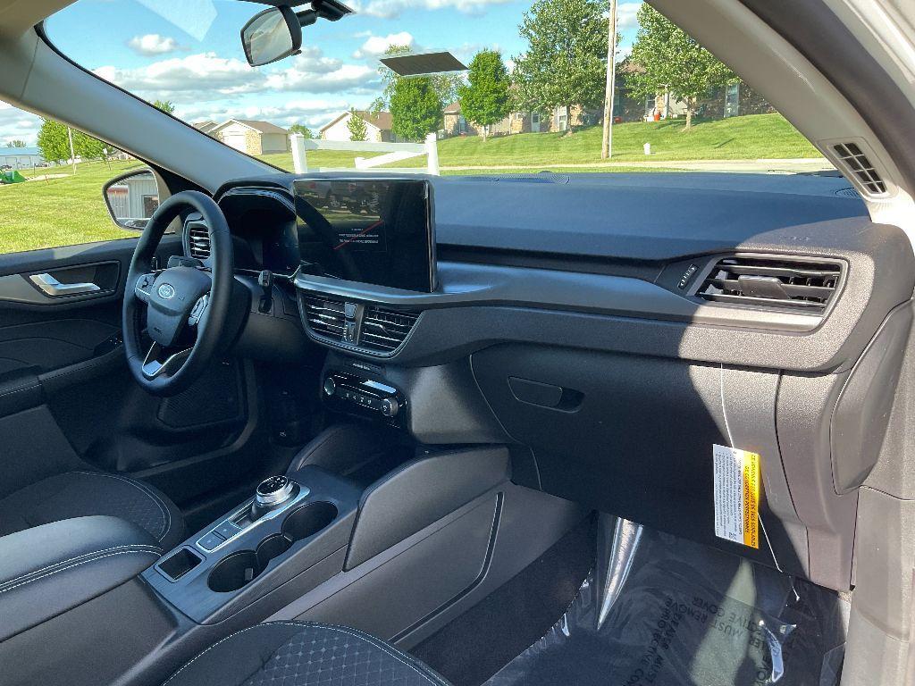 new 2025 Ford Escape car, priced at $36,760