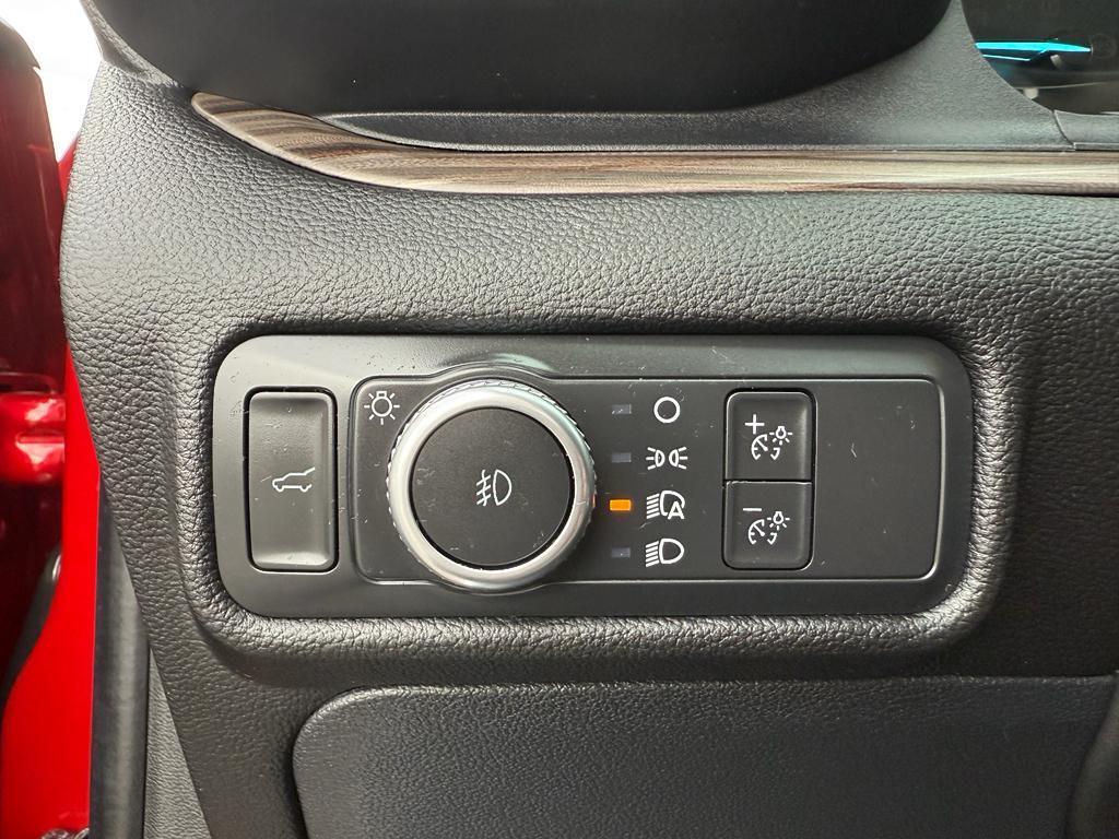 used 2022 Ford Explorer car, priced at $39,900