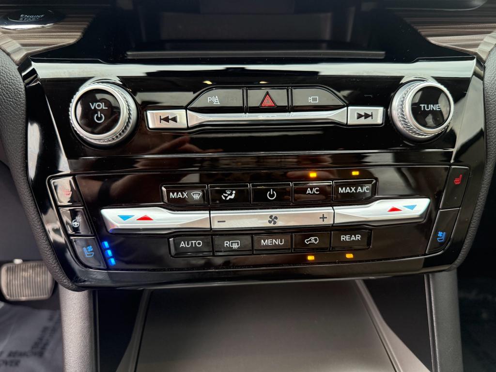 used 2022 Ford Explorer car, priced at $39,900