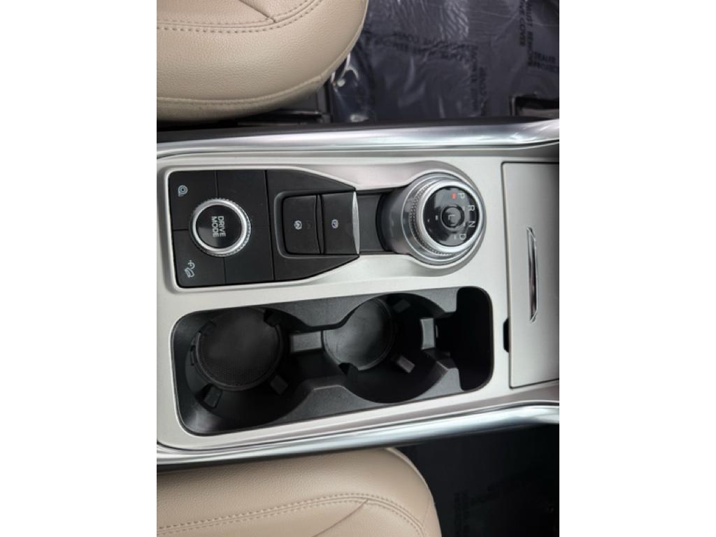 used 2022 Ford Explorer car, priced at $39,900
