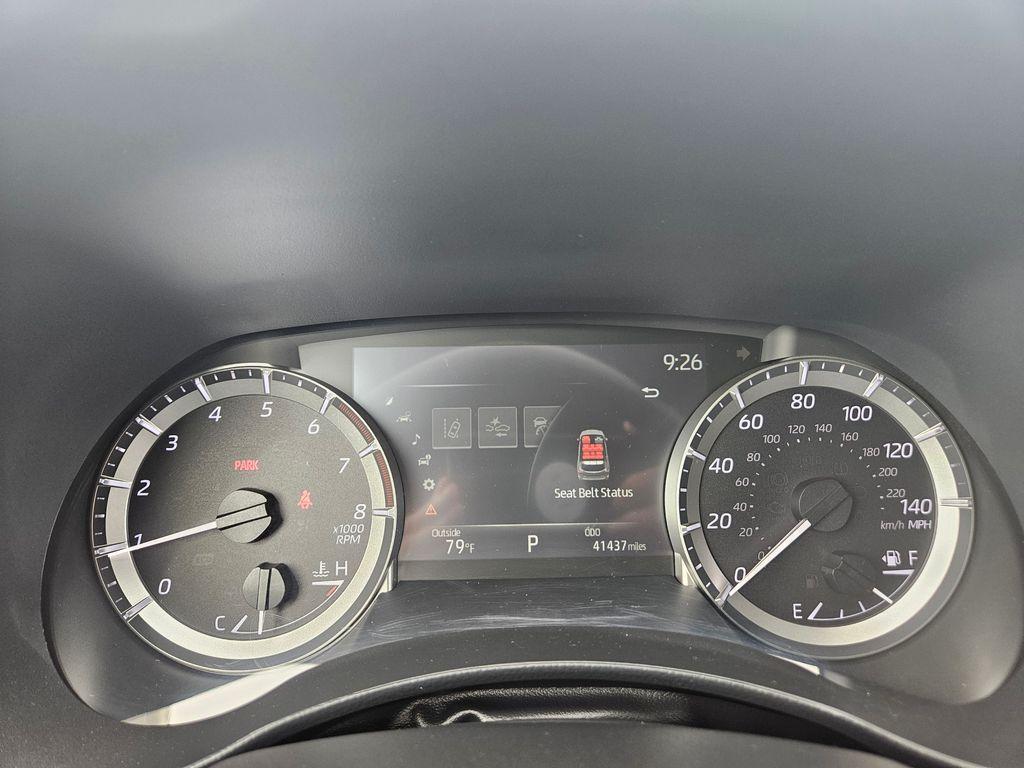 used 2023 Toyota Highlander car, priced at $34,500