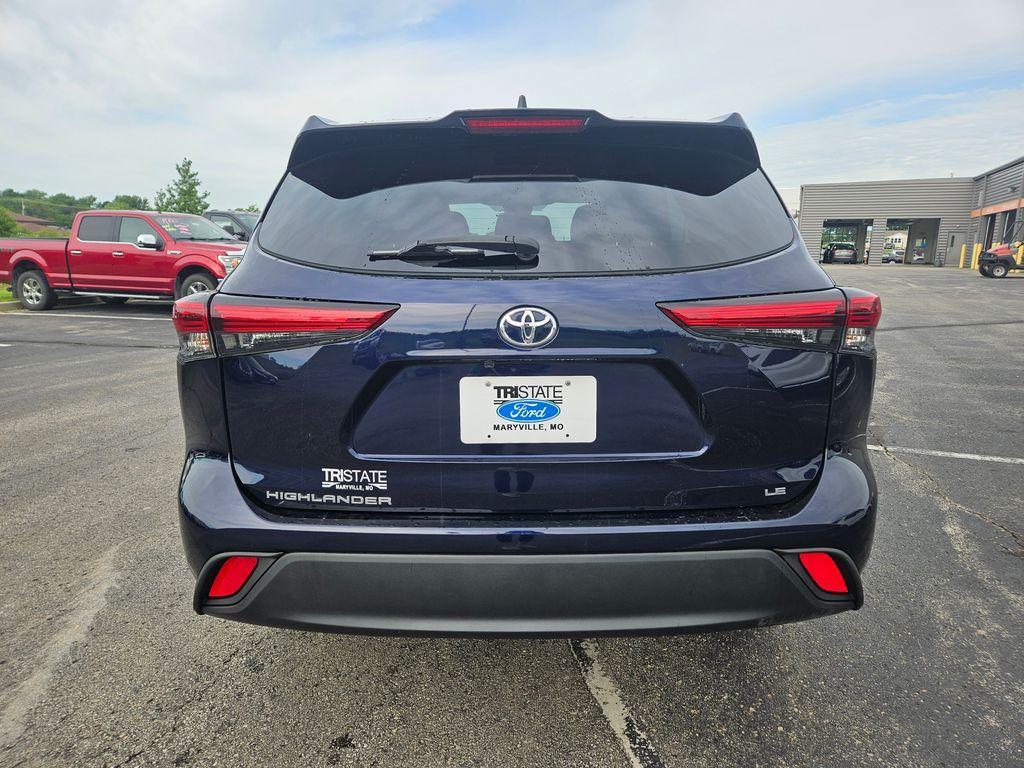 used 2023 Toyota Highlander car, priced at $34,500