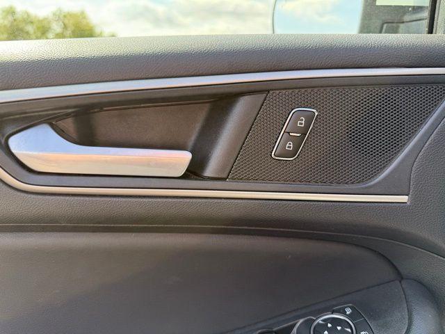 used 2024 Ford Edge car, priced at $27,900