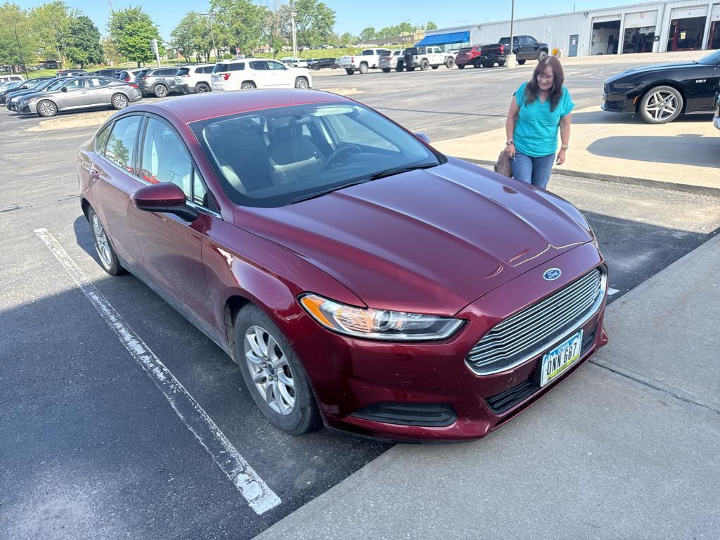 used 2016 Ford Fusion car