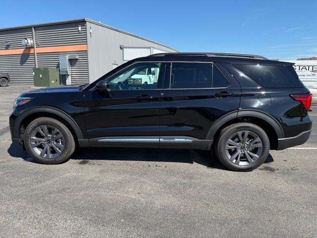 new 2025 Ford Explorer car