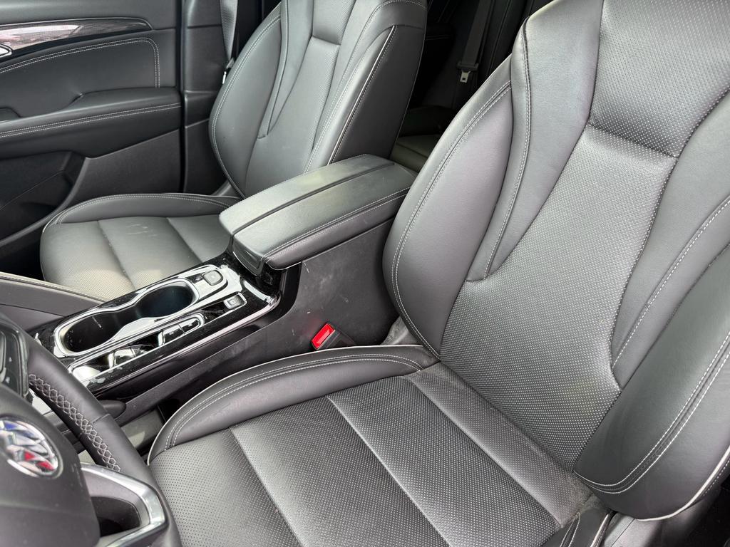 used 2022 Buick Envision car, priced at $29,000