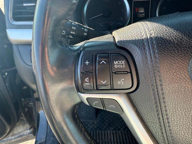 used 2018 Toyota Highlander car, priced at $19,900