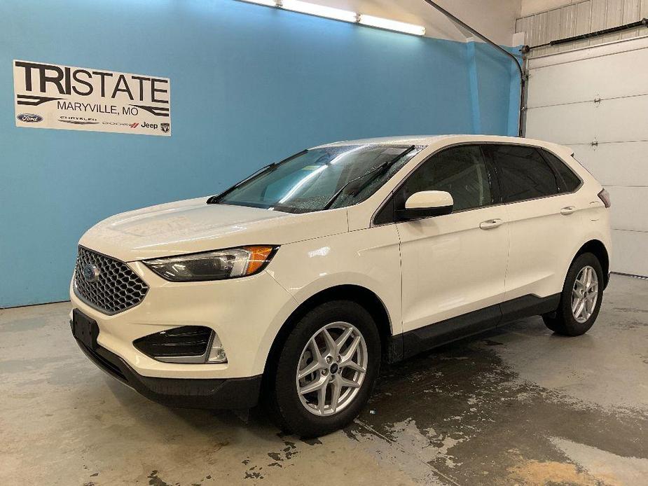 used 2023 Ford Edge car, priced at $29,900