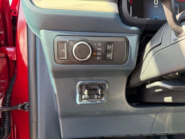 new 2025 Ford Maverick car, priced at $40,038