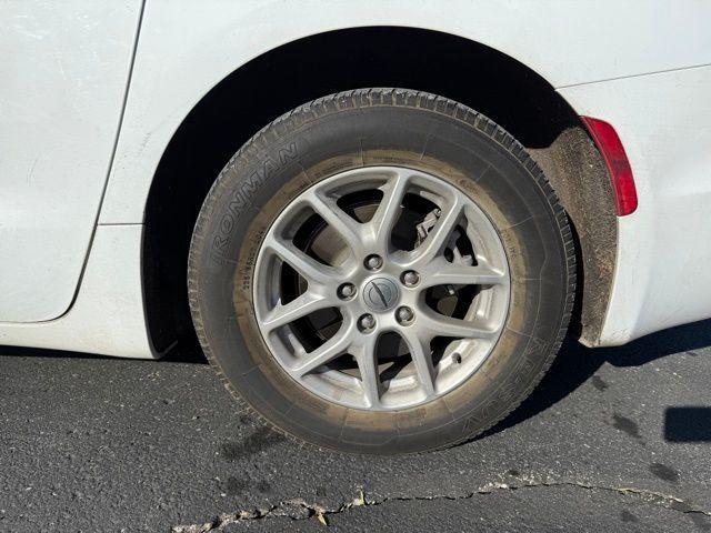 used 2022 Chrysler Pacifica car, priced at $22,924