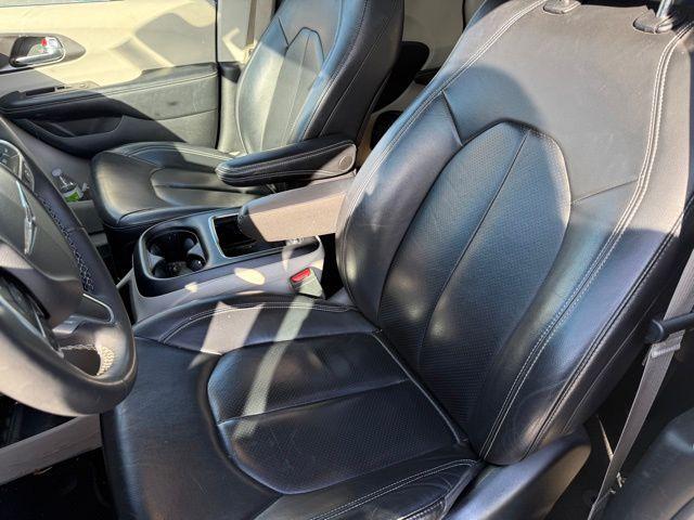 used 2022 Chrysler Pacifica car, priced at $22,924