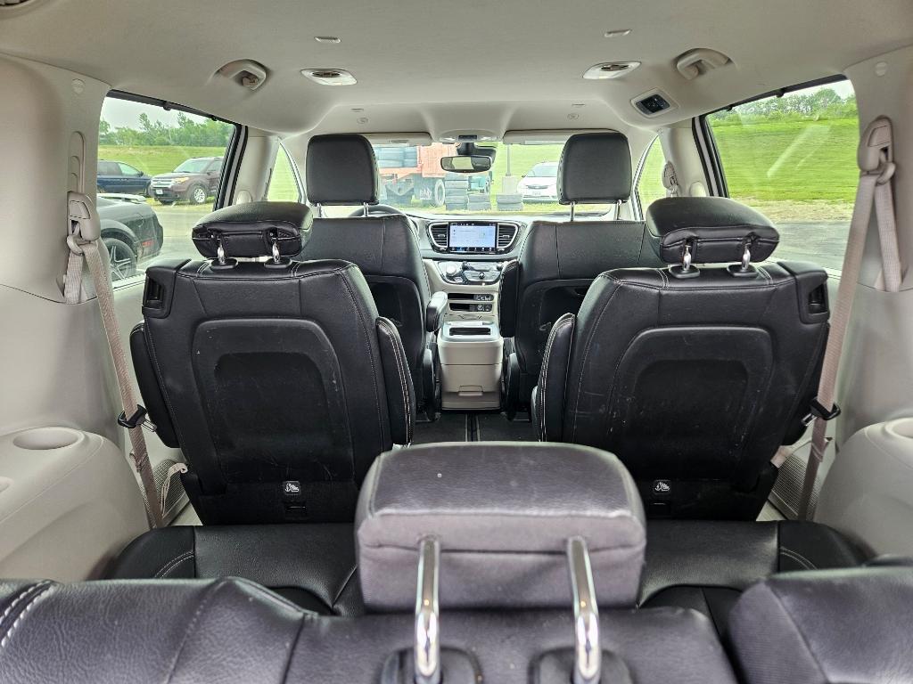 used 2022 Chrysler Pacifica car, priced at $23,600