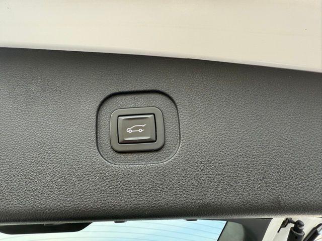 used 2017 Chevrolet Equinox car, priced at $11,500