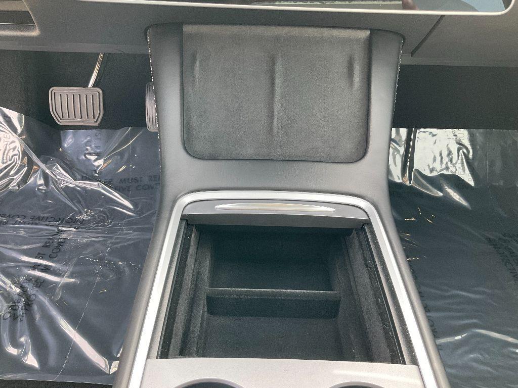 used 2022 Tesla Model 3 car, priced at $31,900