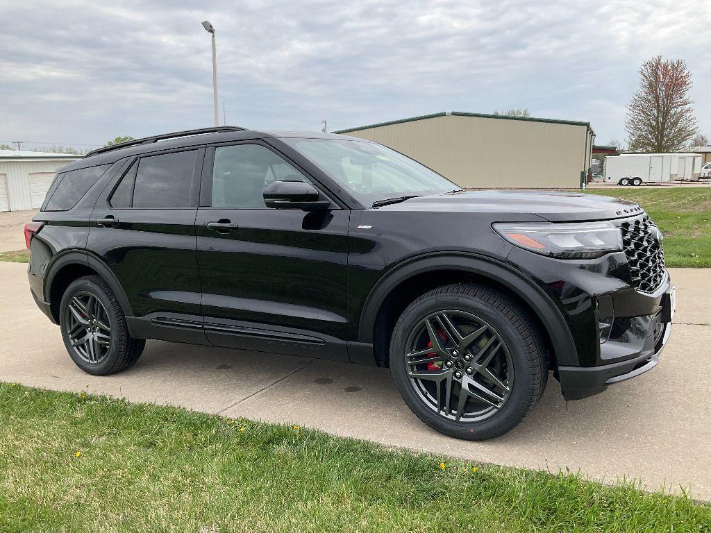 new 2025 Ford Explorer car
