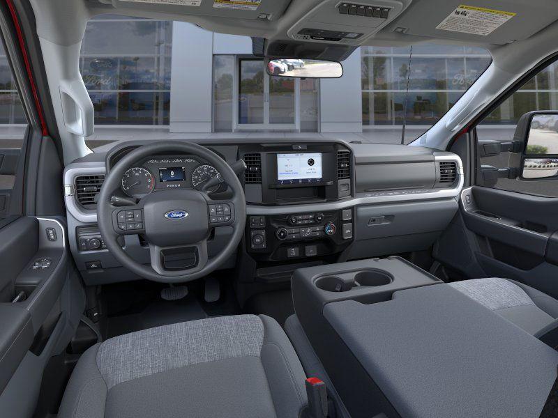 new 2025 Ford F-350 car