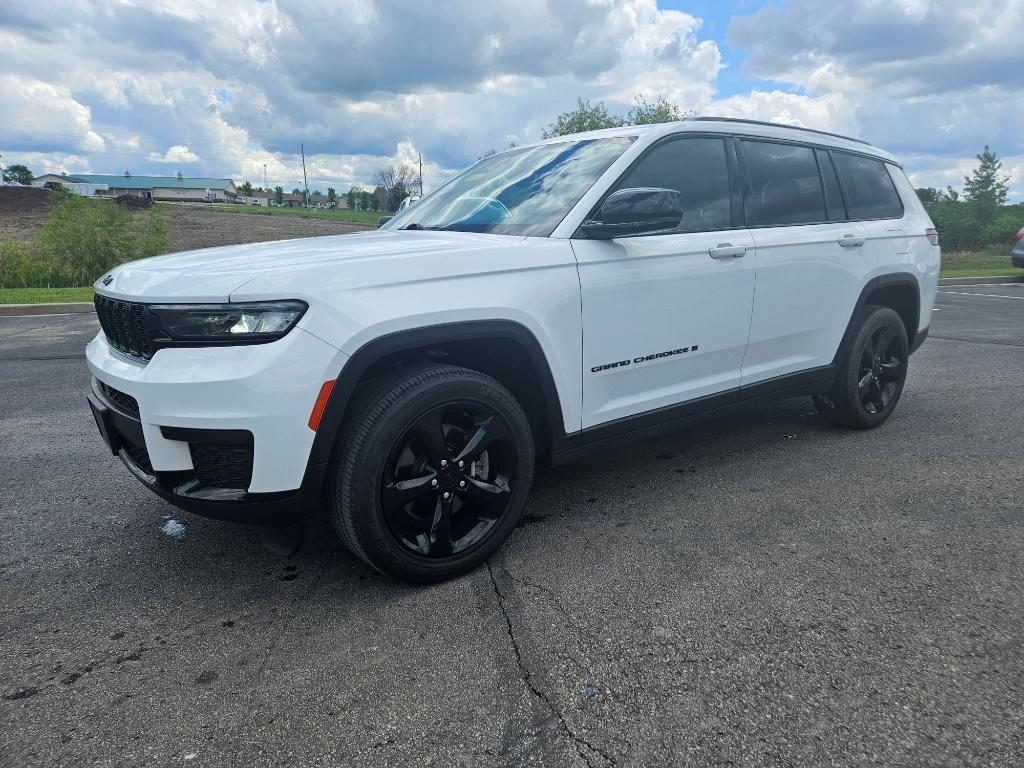 used 2021 Jeep Grand Cherokee L car, priced at $29,400