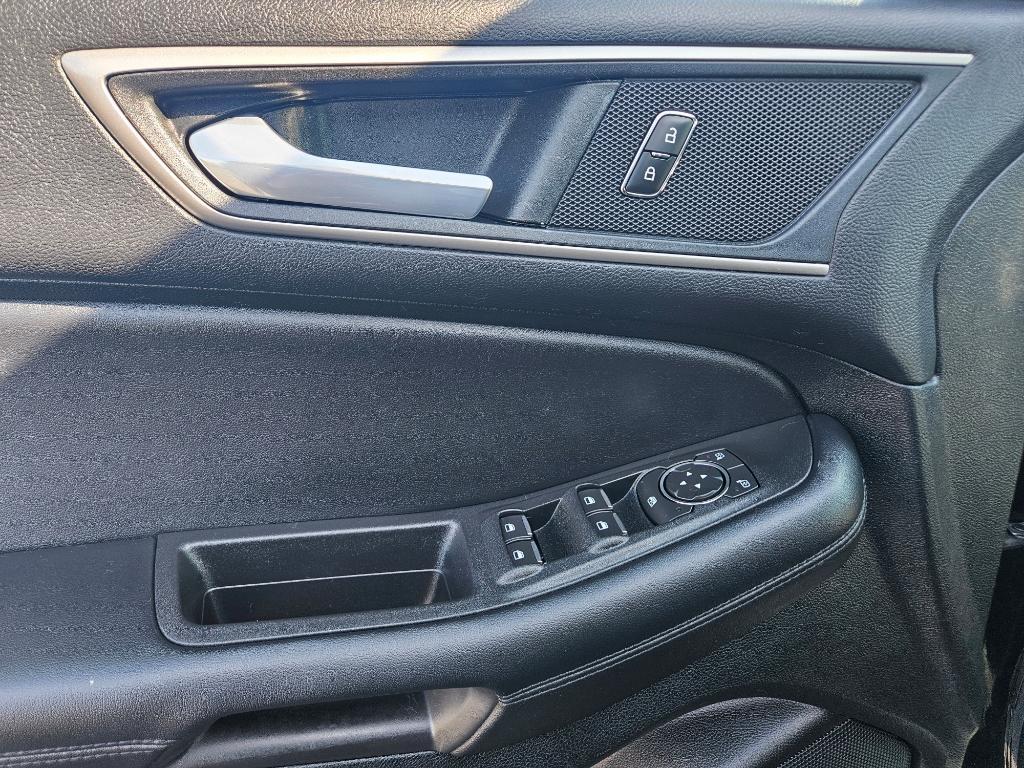 used 2022 Ford Edge car, priced at $28,200