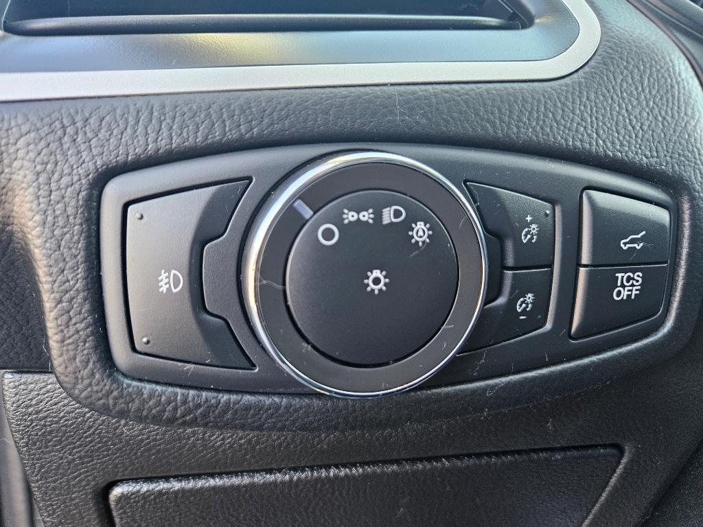 used 2022 Ford Edge car, priced at $28,200