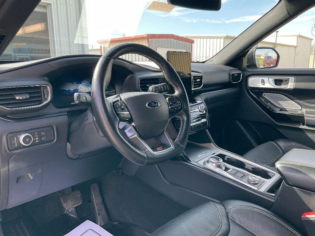 used 2022 Ford Explorer car, priced at $38,900