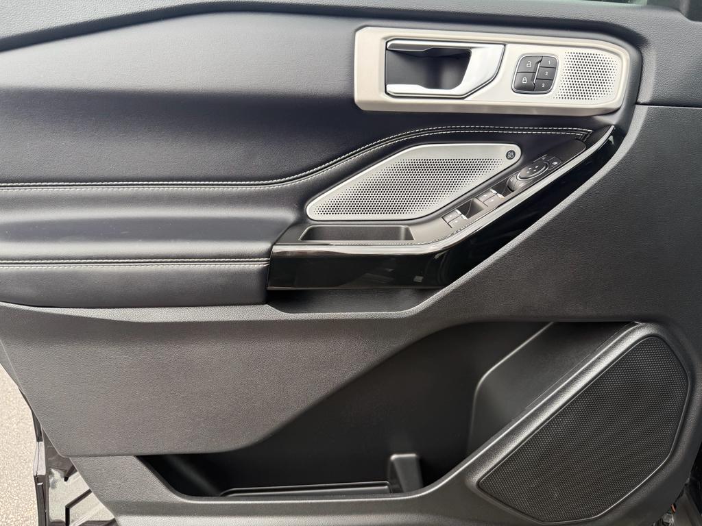 used 2022 Ford Explorer car, priced at $38,250