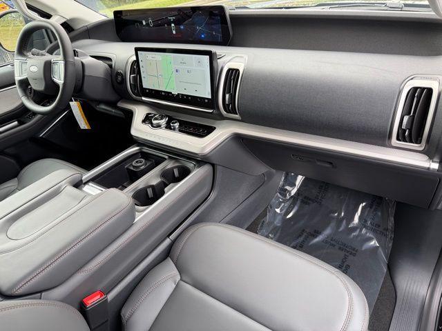new 2025 Ford Expedition Max car