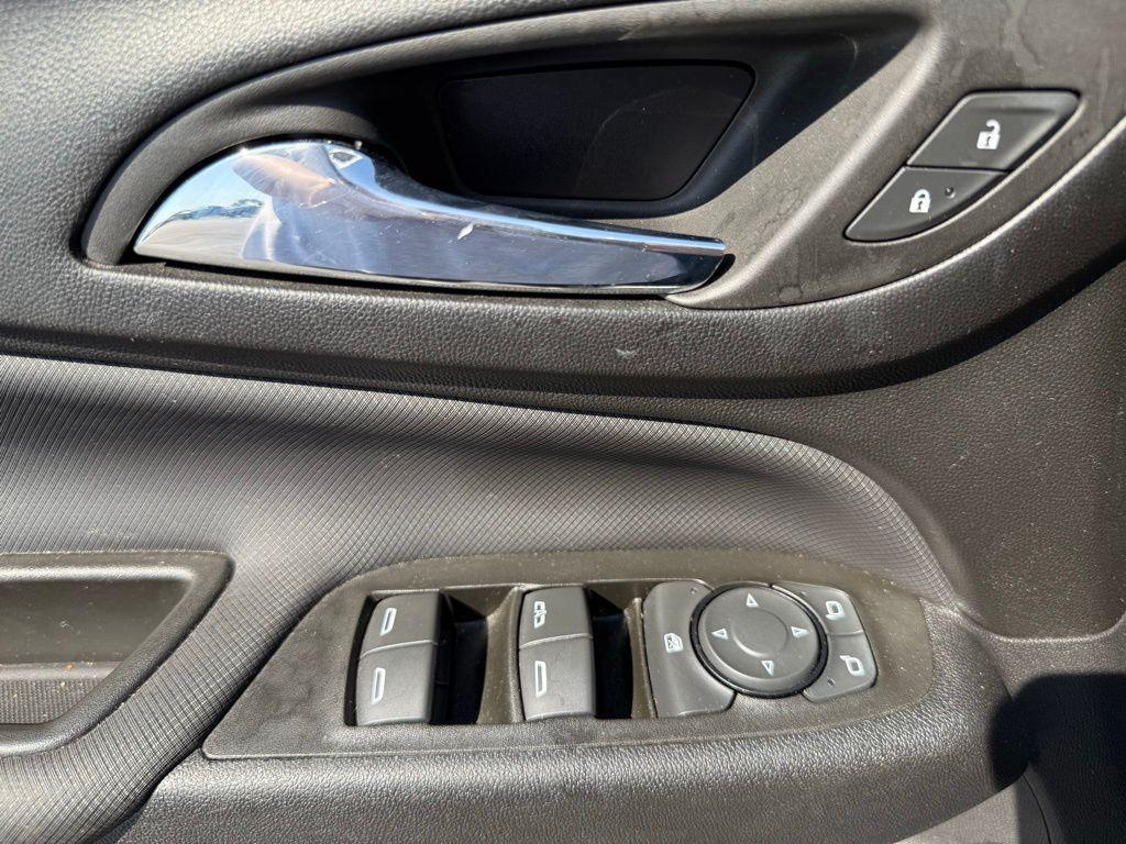 used 2023 Chevrolet Equinox car