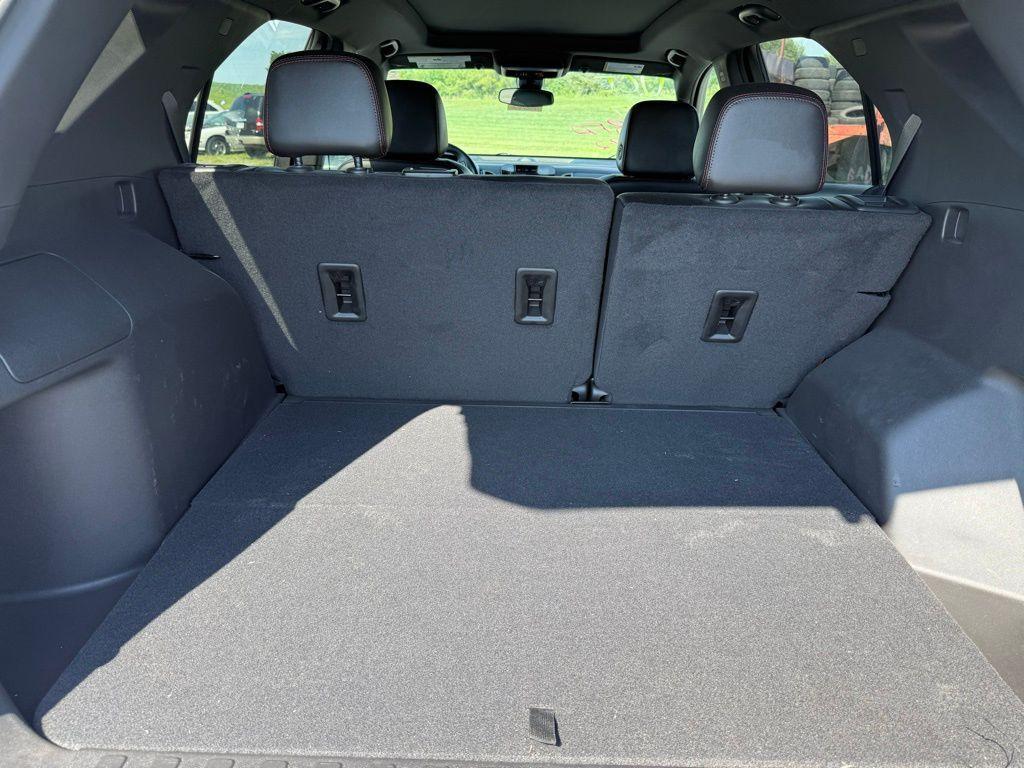 used 2023 Chevrolet Equinox car