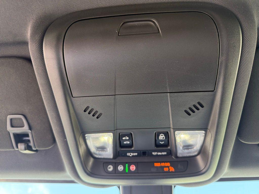 used 2023 Chevrolet Equinox car