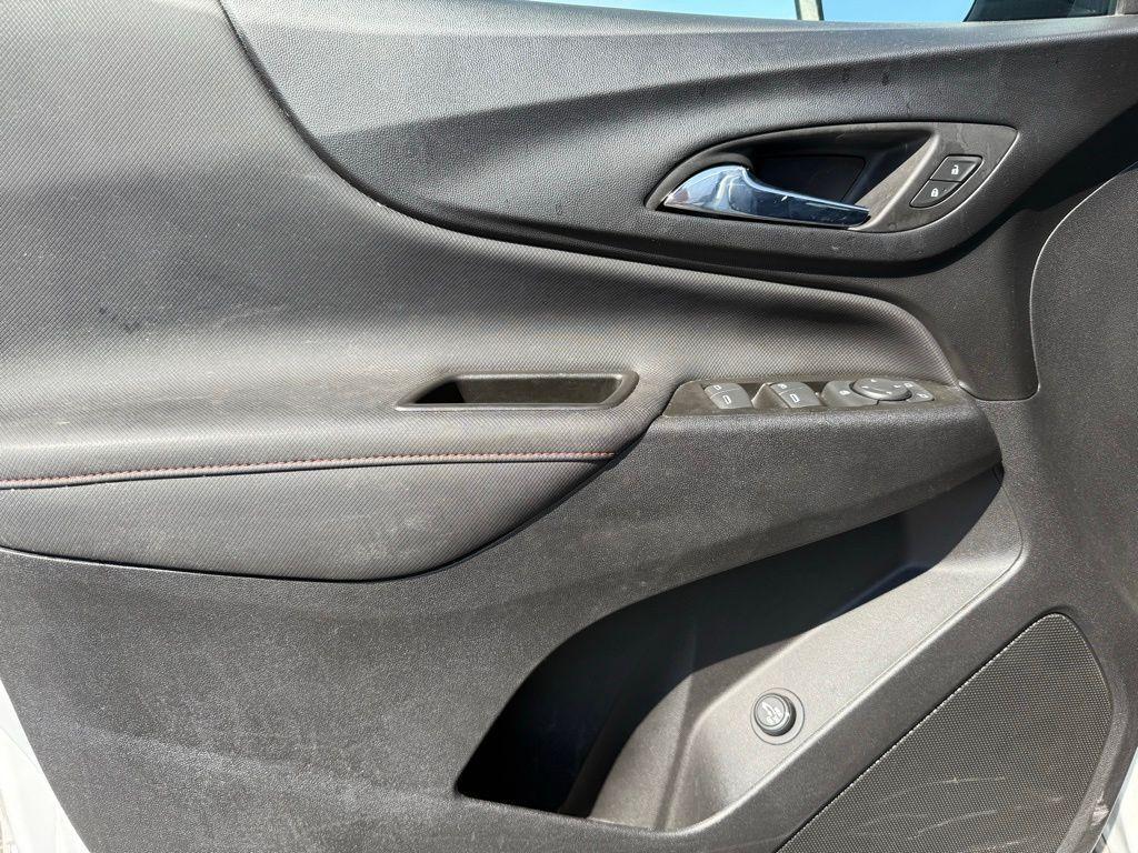 used 2023 Chevrolet Equinox car
