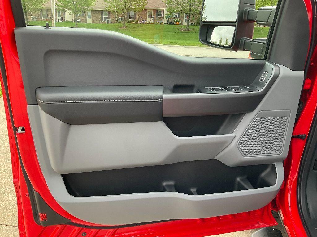 new 2025 Ford F-350 car, priced at $61,835