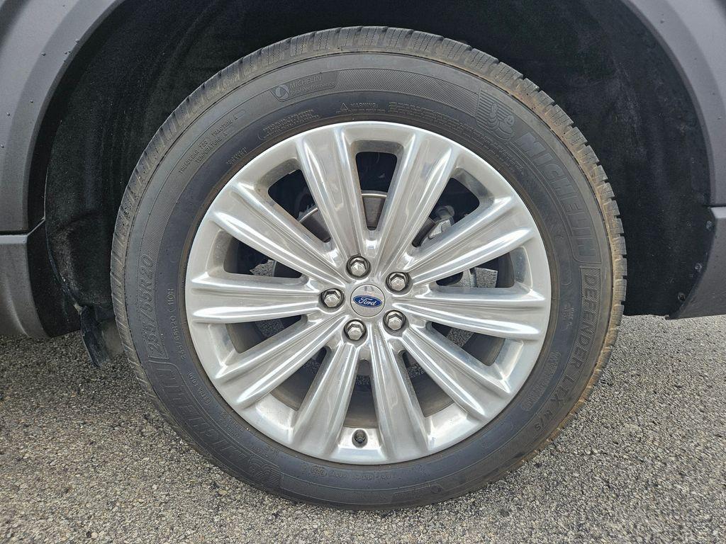 used 2021 Ford Explorer car, priced at $25,900