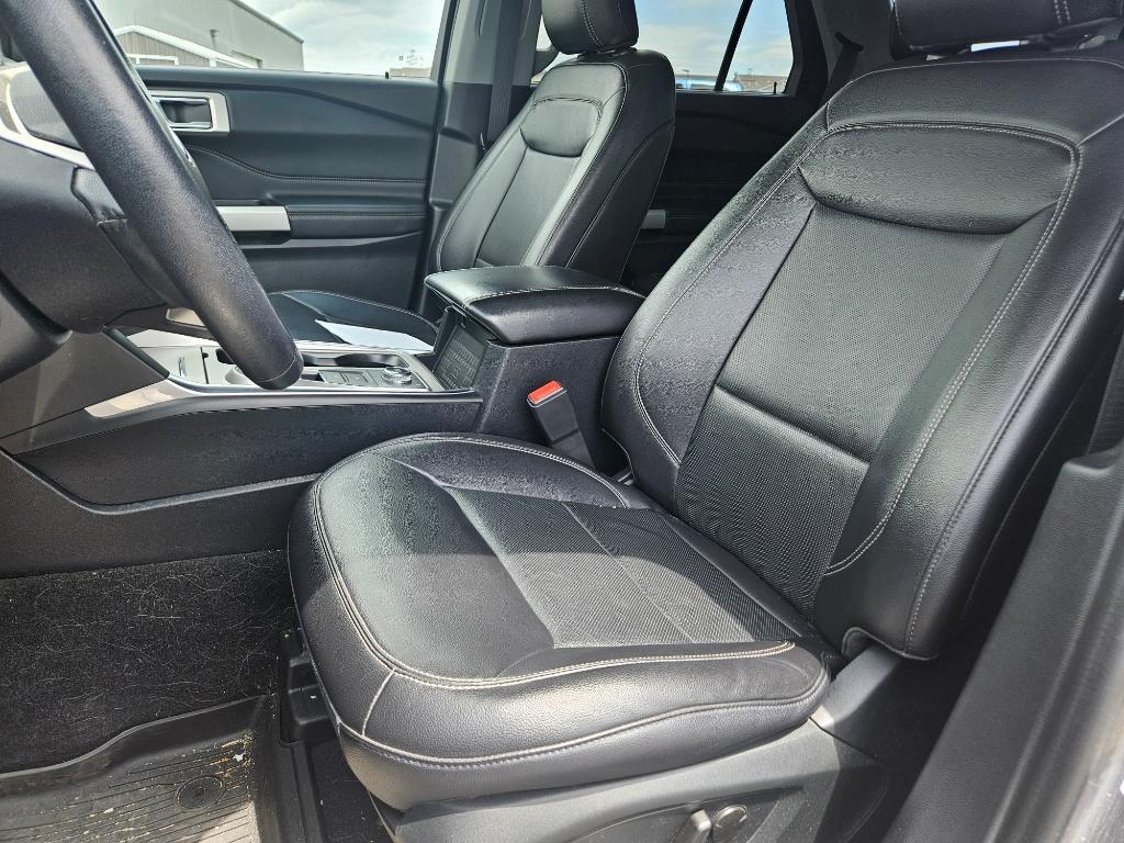 used 2021 Ford Explorer car, priced at $25,900
