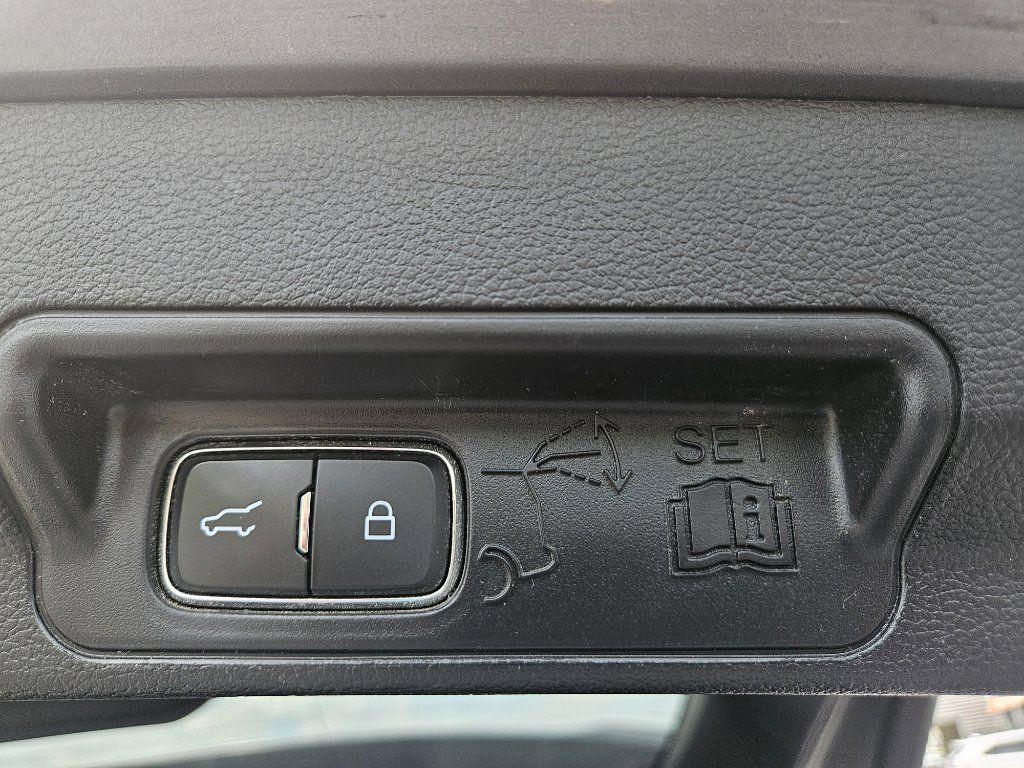 used 2021 Ford Explorer car, priced at $25,900